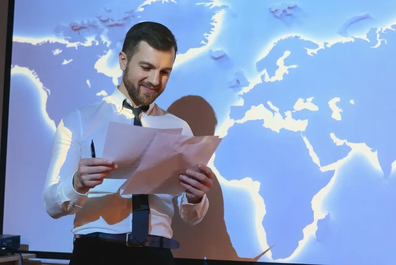 international consultant